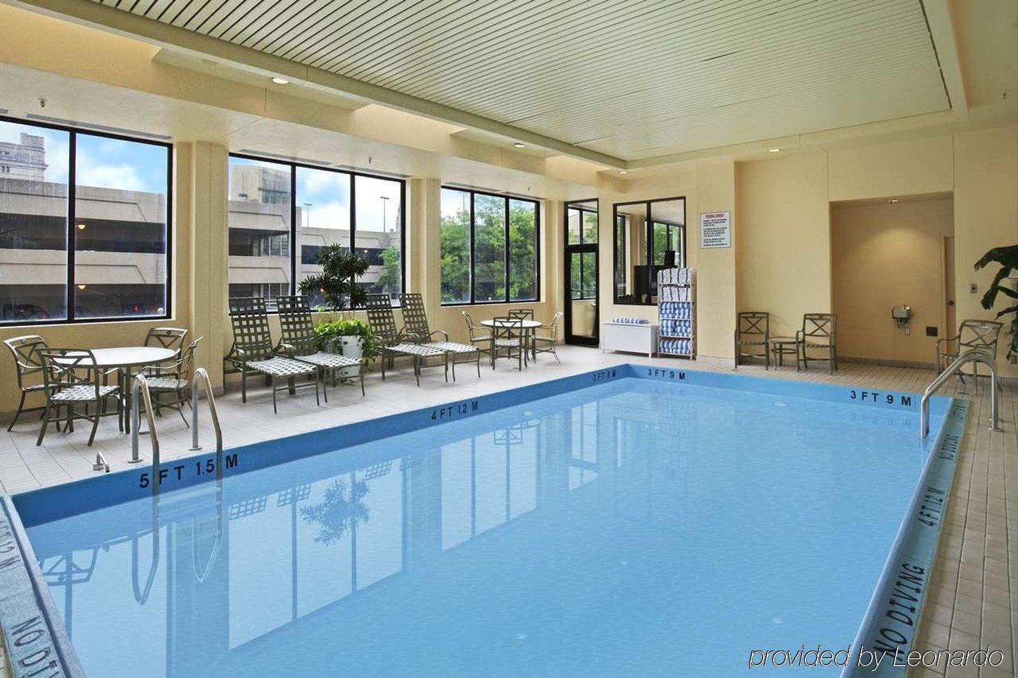 Hilton Fort Wayne At The Grand Wayne Convention Center (Adults Only) Facilidades foto